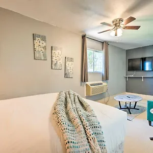  Holiday home Vegas Getaway With Patio About 3 Mi To Strip! United States